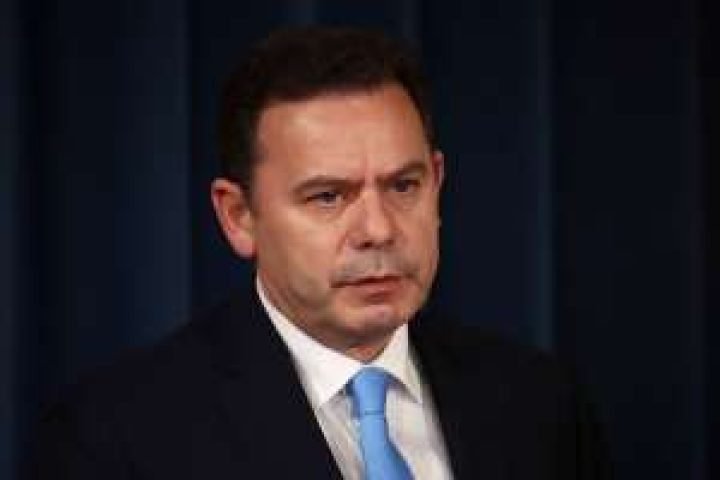 2024-04-10T162443Z_1_LYNXNPEK390RT_RTROPTP_4_PORTUGAL-GOVERNO-PROGRAMA