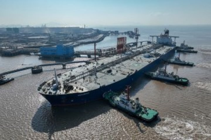 2024-07-19T215702Z_1_LYNXMPEK6I0WA_RTROPTP_4_GLOBAL-OIL