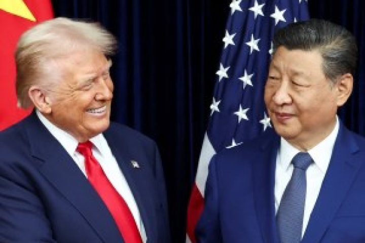 2025-10-30T032931Z_547391265_RC23MHAQTBYM_RTRMADP_3_USA-TRUMP-XI