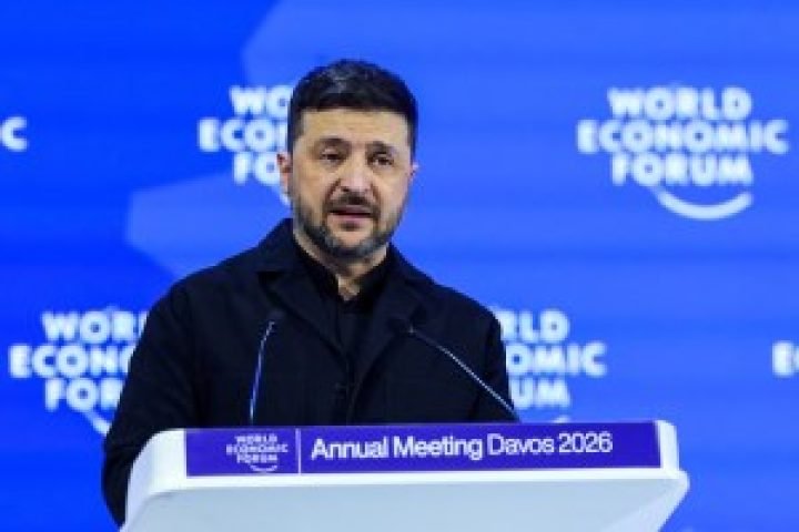 2026-01-22T151645Z_1_LYNXMPEM0L11G_RTROPTP_4_DAVOS-MEETING-1