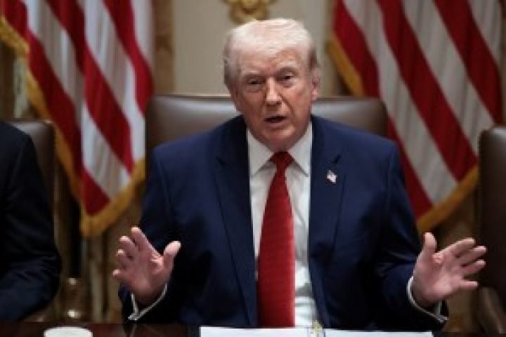 2026-03-26T145249Z_1_LYNXMPEM2P0ZP_RTROPTP_4_USA-TRUMP