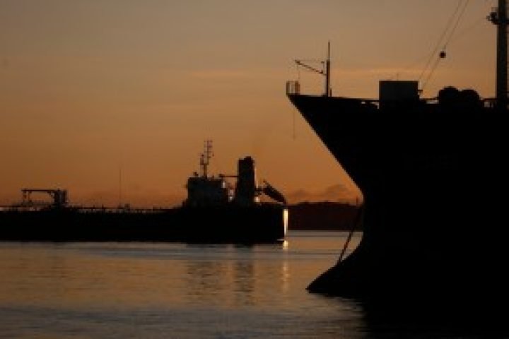 2026-04-01T112529Z_1_LYNXMPEM3027E_RTROPTP_4_BRAZIL-ENERGY