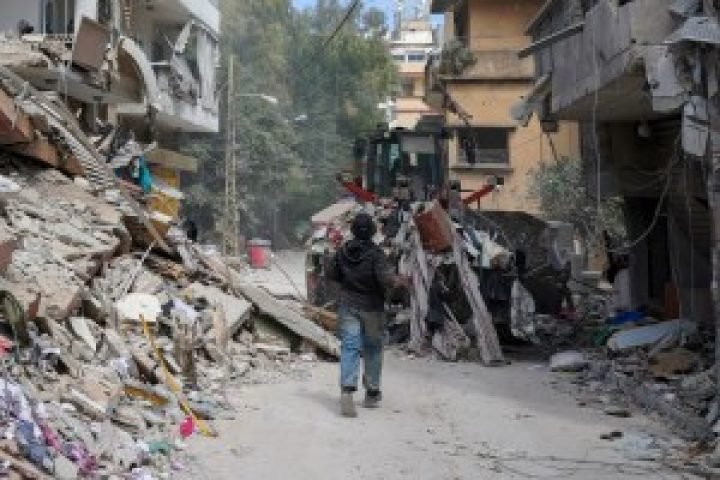 2026-04-10T162850Z_75777263_RC29MKAOV2LT_RTRMADP_3_IRAN-CRISIS-LEBANON-ISRAEL-DISPLACEMENT-1