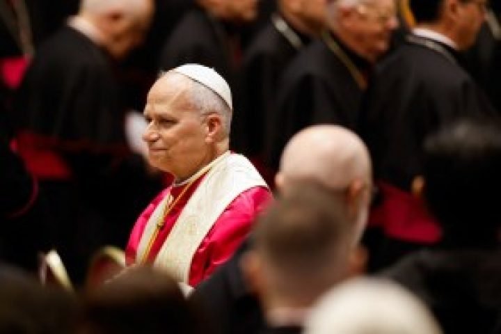 2026-04-13T123335Z_1_LYNXMPEM3C0PI_RTROPTP_4_IRAN-CRISIS-POPE