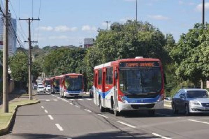 230628_ENTREGA-DE-71-NOVOS-ONIBUS-CONSORCIO-GUAICURUS_AGEREG_ROBERTO-AJALA-2-46-300x199-1