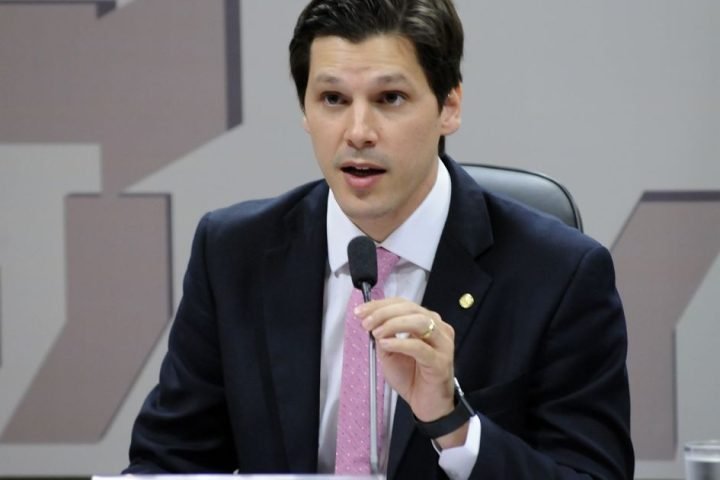 3566814395-daniel-vilela-pmdb-go-ag-camara