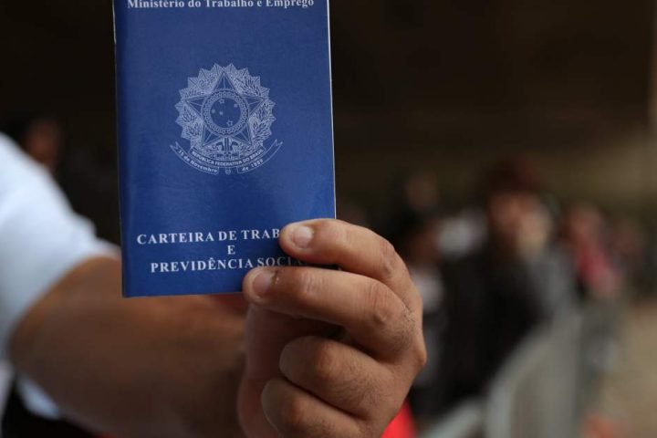 Análise: Mudança acelerada da 6x1 impactará inflação; entenda — Foto: Análise: M
