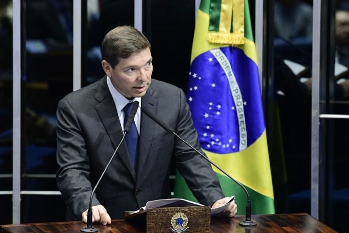 Pacheco aguarda conversa final com Lula para anúncio sobre futuro em Minas — Fot