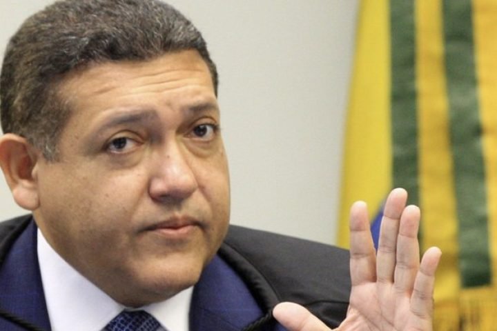 77at6nimrewzzwxxps83epmo7