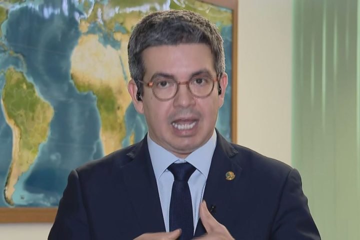 BR_CNN_110624_LINK_DF_ENTREVISTA_RANDOLFE_RODRIGUES_frame_48414