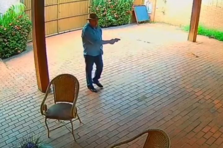 Foto: A defesa contesta versão apresentada por testemunha sobre disparos. (Repro