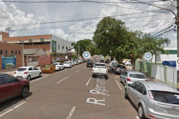 Foto: A agressão ocorreu nas proximidades de uma escola. (Reprodução, Google Str