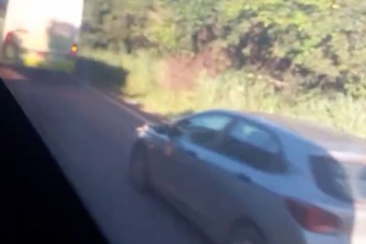 Foto: Acidente com trabalhadores aconteceu na manhã desta segunda-feira (23). (F