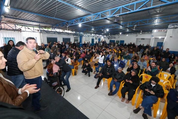 Governador-cumpre-agendas-em-Ladario-Foto-Saul-Schramm-1-730x480-1