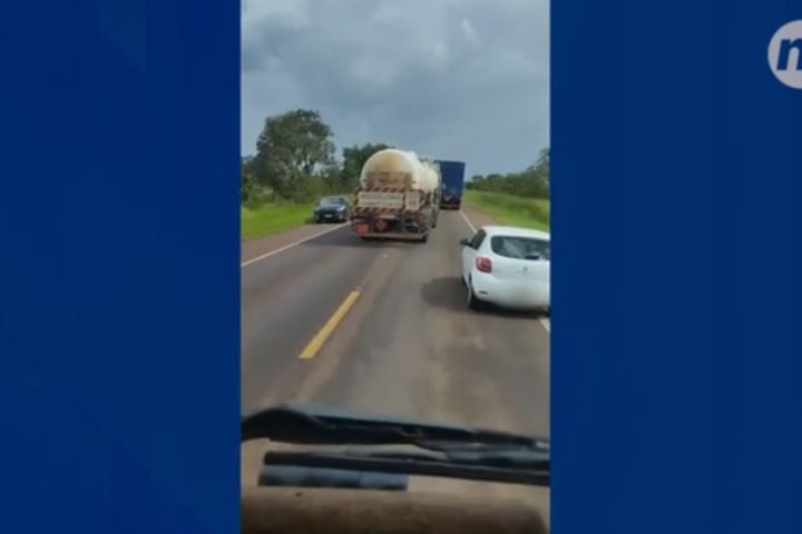 Foto: Impdrudência registrada nesta quarta-feira (25). (Foto: Reprodução, leitor