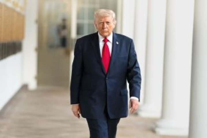 PRESIDENT-TRUMP-ON-BEING-AMERICAS-CEO-IN-CHIEF-MAKING-DEALS-THAT-NO-NORMAL-PERSON-WOULD-MAKE