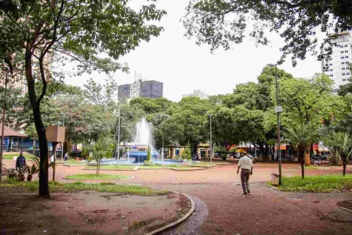 xr:d:DAFhYypGDm8:2,j:3618733719,t:23042815
