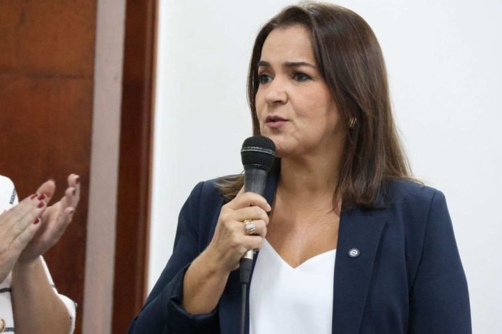 Prefeita de Campo Grande, Adriane Lopes. (Henrique Arakaki, Jornal Midiamax) — F