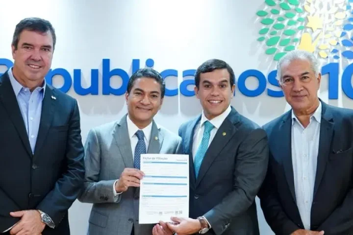 Foto: Ato de filiação de Beto Pereira contou com Eduardo Riedel, Reinaldo Azambu