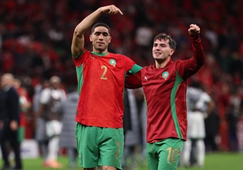 Hakimi e Brahim Díaz celebram classificação de Marrocos à final da Copa Africana