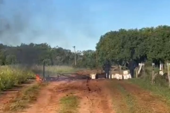Entrada da fazenda — Foto: Entrada da fazenda (Divulgação/PM)