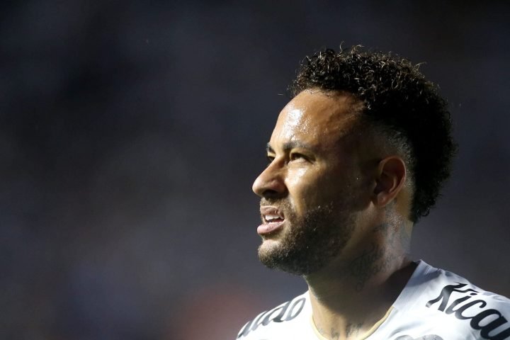 atitude-de-neymar-em-santos-x-bahia-gera-revolta-fez-de-proposito-1