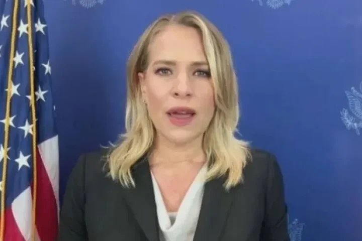 Foto: Porta-voz do governo dos Estados Unidos, Amanda Roberson.