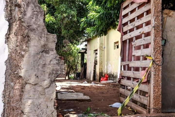 Casa onde ocorreu o crime. (Foto: Nathalia Alcântara, arquivo Midiamax)