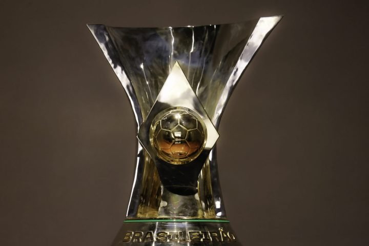 Taça troféu do Brasileirão Campeonato Brasileiro — Foto: Taça troféu do Brasilei