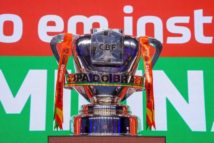 Taça da Copa do Brasil — Foto: Taça da Copa do Brasil (Foto: Nelson Terme/CBF)