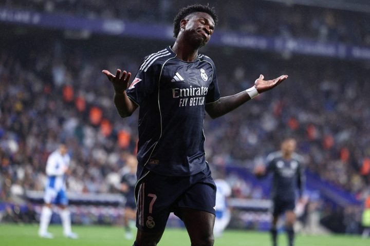 com-arsenal-de-olho-vini-jr-se-reapresenta-ao-real-madrid