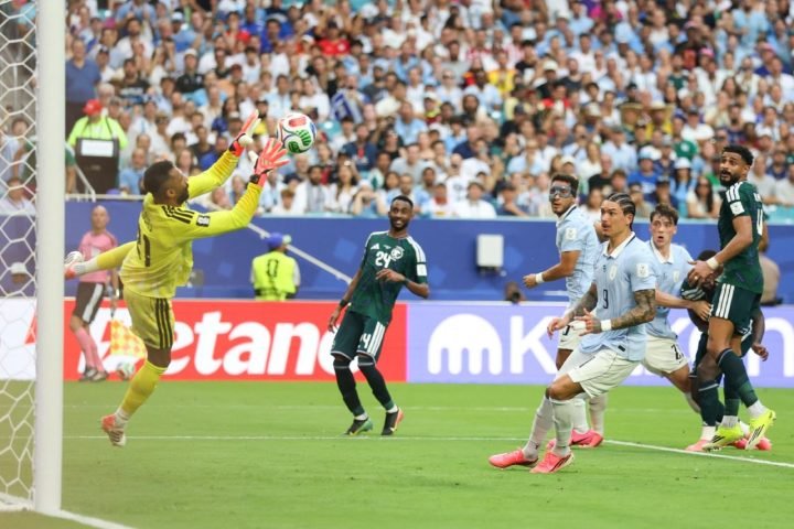 Foto: goleiro-arábia-saudita-uruguai-copa-do-mundo