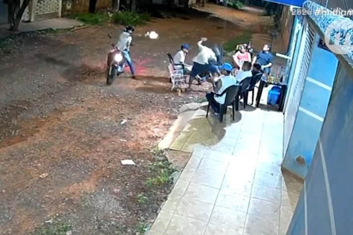 Foto: Oito pessoas estavam no local no momento do crime. (Reprodução)