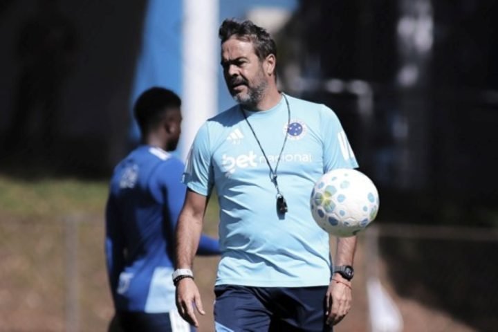 cruzeiro-cruzeiro-artur_jorge-serie_a-1784419884