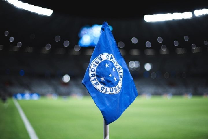 cruzeiro-rebate-falas-de-empresario-e-vai-a-justica