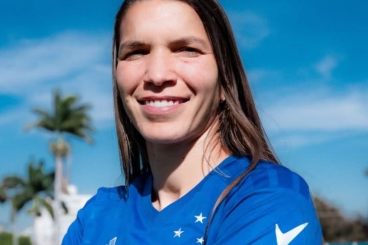 cruzeiro-yenifer-cruzeiro-feminino-1783972652