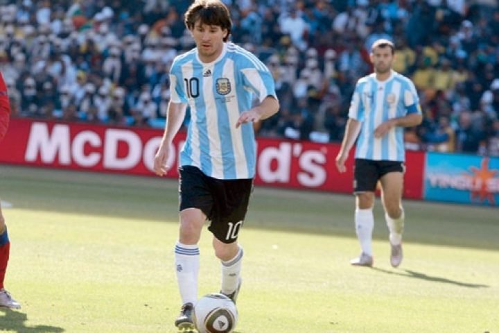 entretenimento-o-argentino-messi-entra-em-campo-de-olho-em-seu-primeiro-gol-na-copa-1712932249