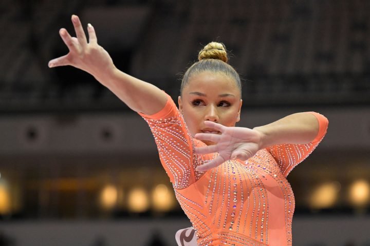 especializados-flavia20saravia-mundial_de_ginastica-jacarta-1761071016