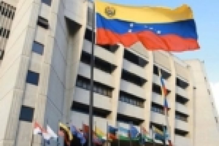 eyof83ixsaahlla-150x150-1