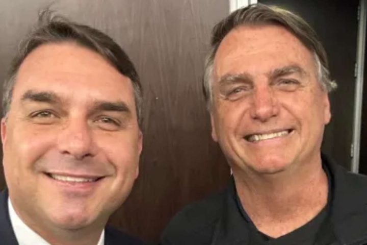 flavio-e-bolsonaro