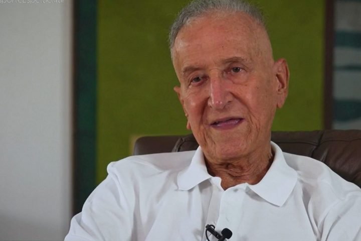 Carlos Alberto Parreira, tetra com a seleção na Copa de 1994, é internado no Rio