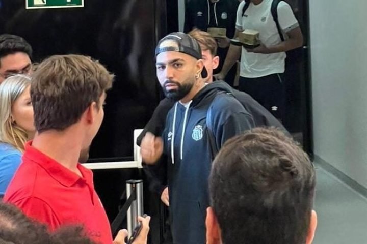 gabigol-comemora-vitoria-no-classico-e-ja-mira-o-palmeiras-com-forca-da-vila-belmiro
