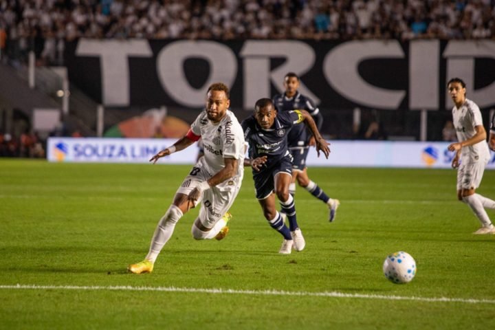 jogos-de-hoje-quem-joga-no-futebol-e-onde-assistir-ao-vivo-terca-feira-04082026