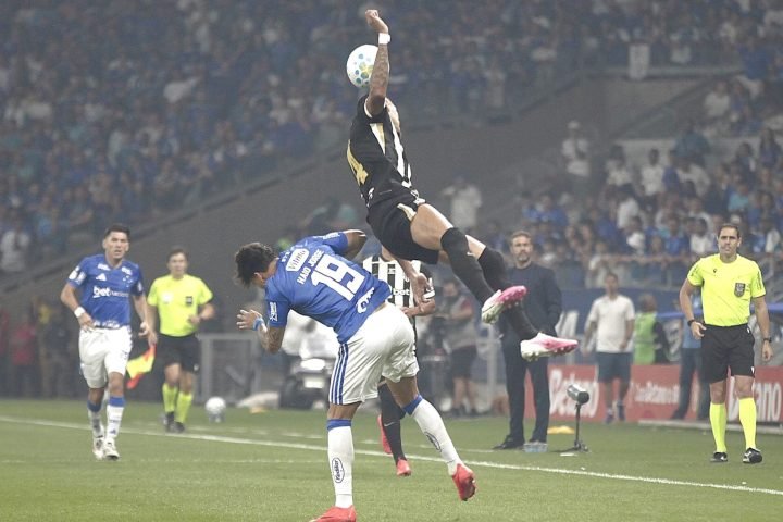 kaio-jorge-mandou-pedido-de-desculpas-a-tressoldi-apos-cruzeiro-x-atletico-mg-1