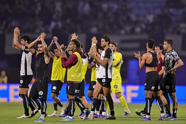 Corinthians venceu o Barra por 1 a 0 — Foto: Corinthians venceu o Barra por 1 a