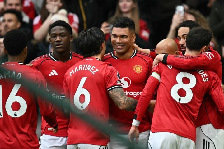 Casemiro comemora gol do Manchester United sobre o Aston Villa, pela Premier Lea
