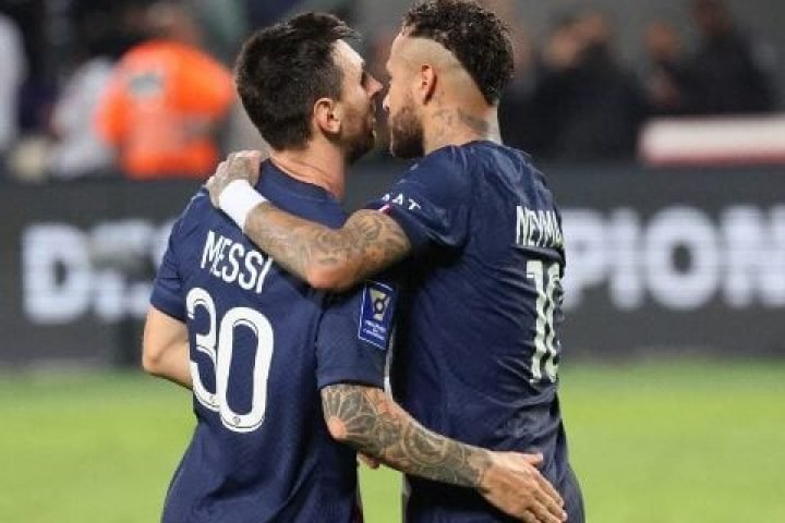 Messi e Neymar em ação pelo PSG — Foto: Messi e Neymar em ação pelo PSG (Foto: K