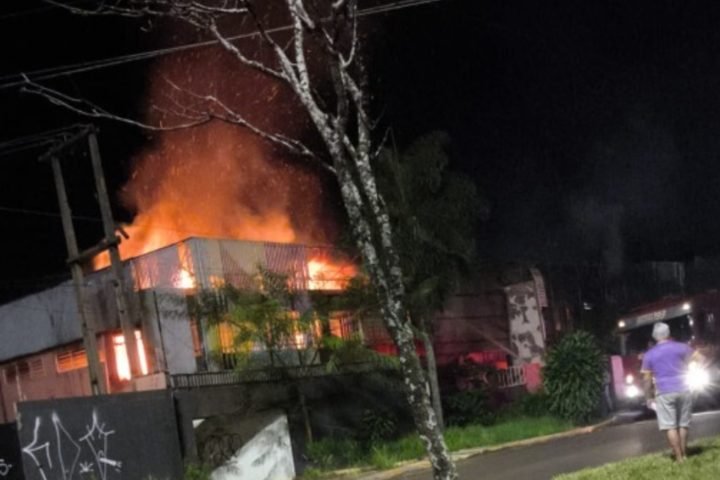 Foto: Incêndio no SeqSabe (Fala Povo)