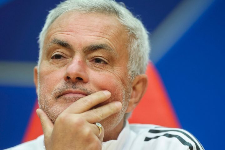 mourinho-testa-vestiario-do-real-madrid-apos-crise-com-vazamentos-internos