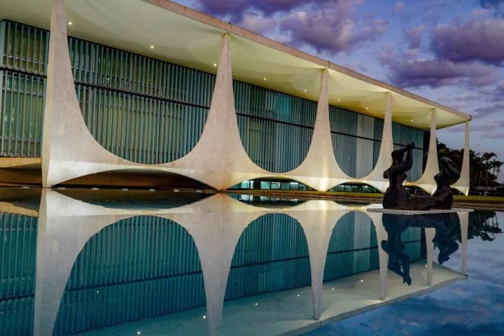Foto: Palácio da Alvorada, em Brasília, presidência da República, governo federa